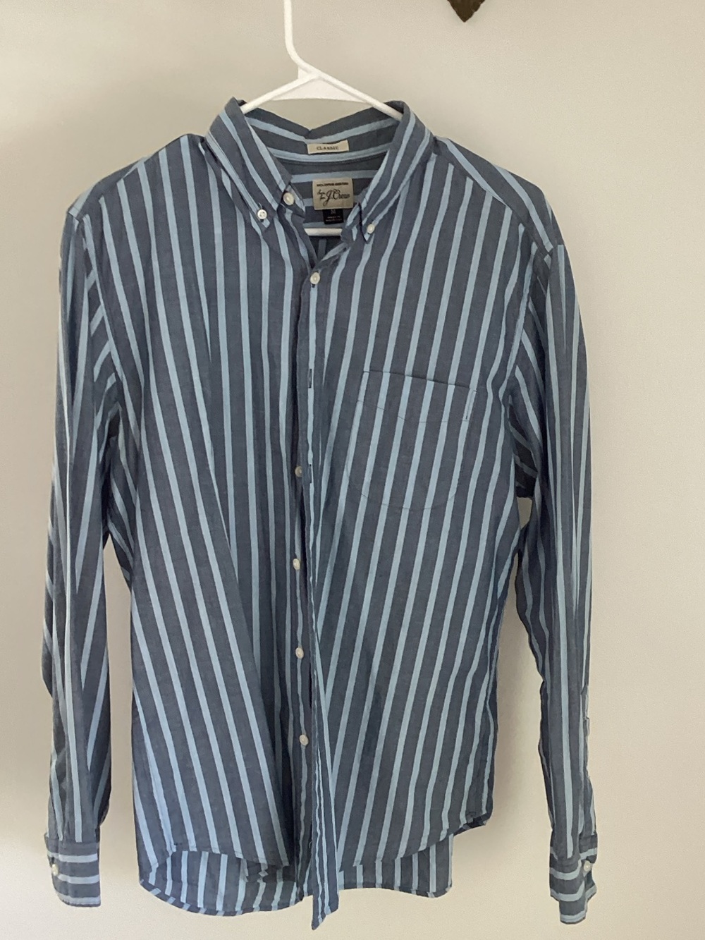 J. Crew Men's Vertical Blue and White Striped Button-Down Shirt